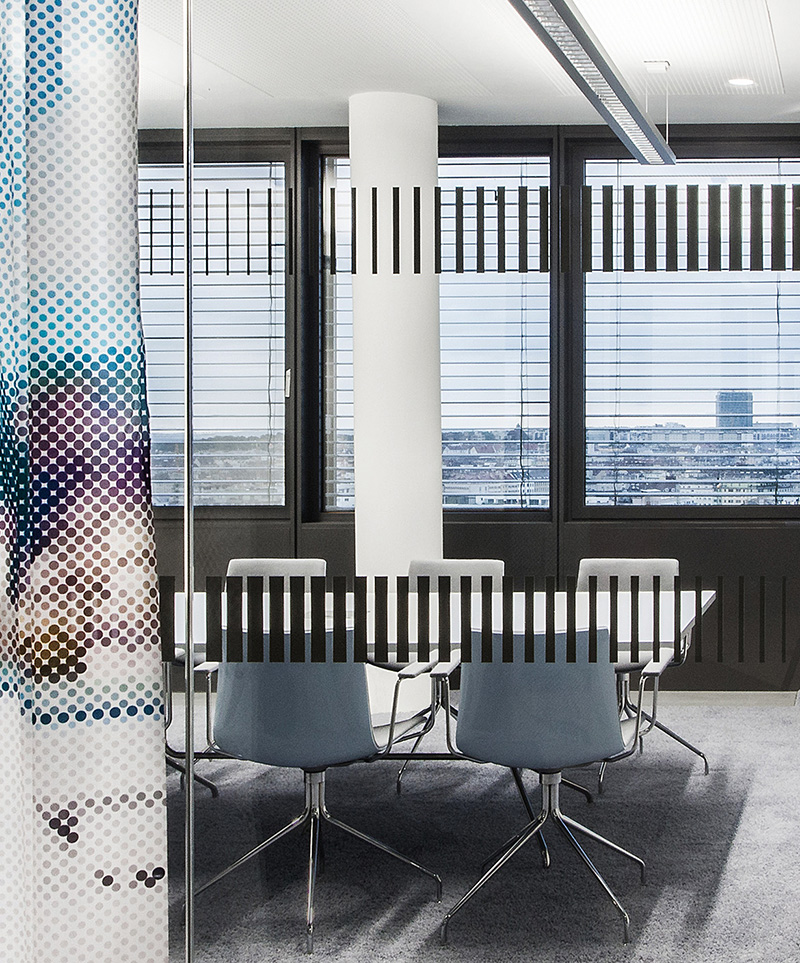 Sioen Furniture logo ergonomische bureaustoelen